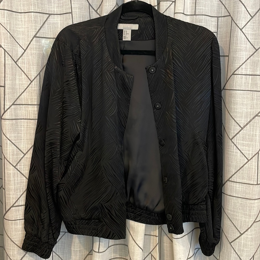 Black satin collarless jacket H&M SZ 10